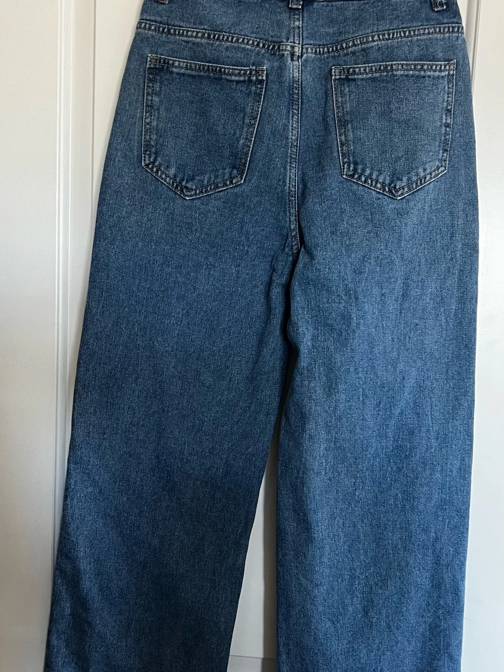 SHEIN Women's Wide-Leg Flare Jeans in Medium Blue